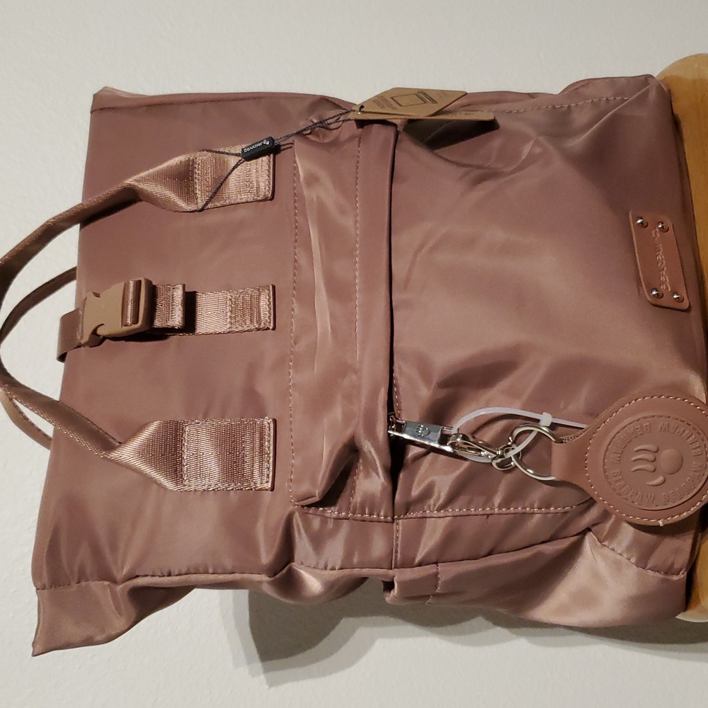 307◼️BEARPAW BACKPACK